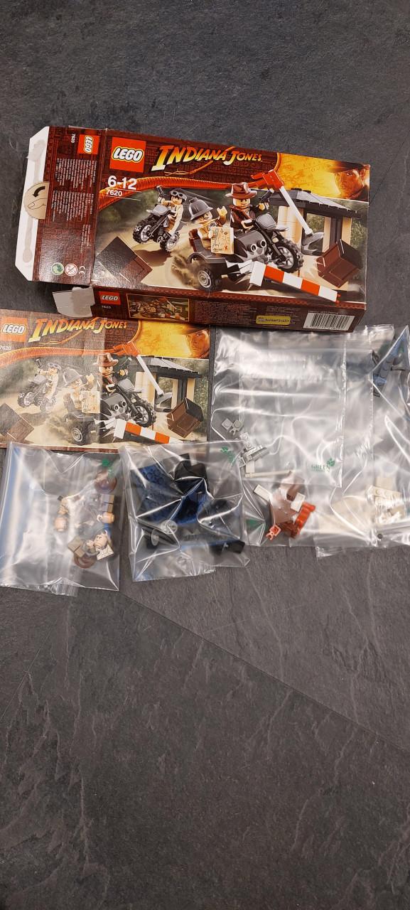 Lego 7620 Indiana Jones Kingdom of the crystal skull