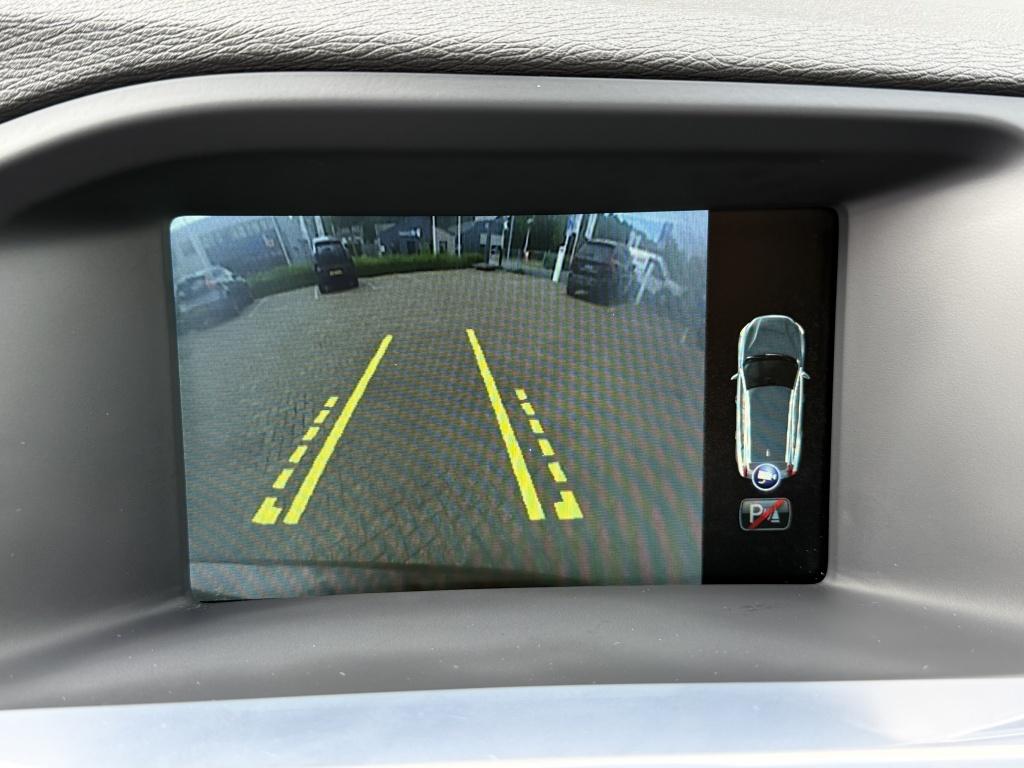 Volvo V60 cross country t5 245pk summum| opendak| trekhaak| adap.cruise| ca