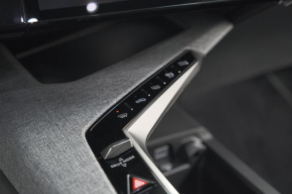 Peugeot 3008 1.2 hybrid 136 gt | adaptieve cruise control | camera | elektr