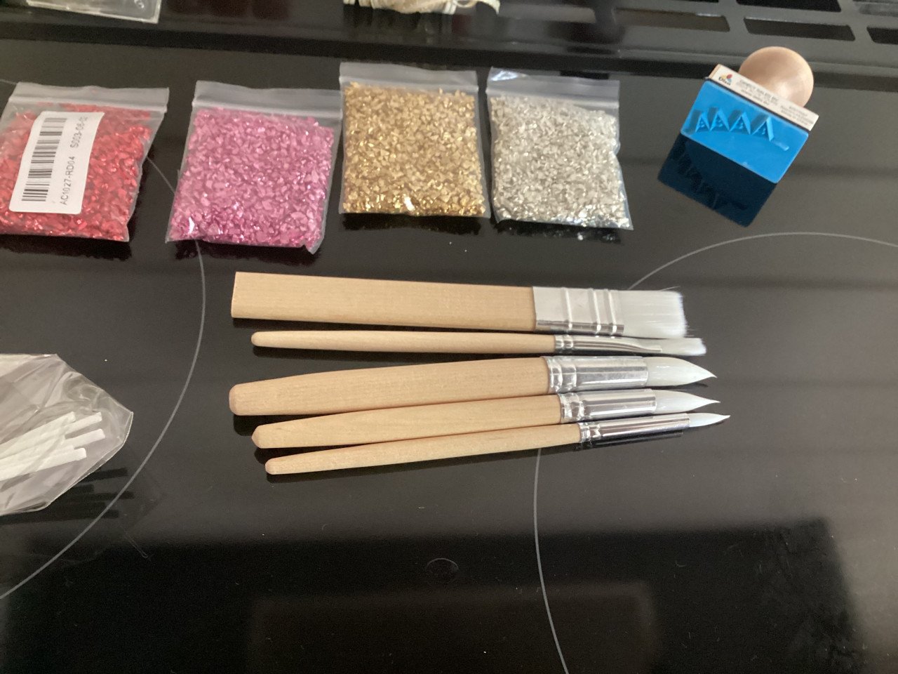Glittertje en nog meer om te knutselen Goes