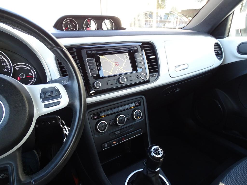Volkswagen New Beetle cabriolet 1.2 tsi design bluemotion