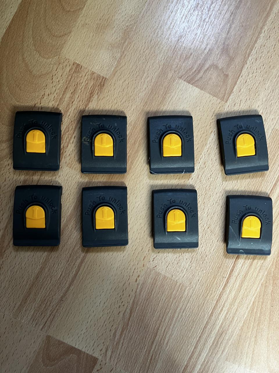 Te Koop : ReisBench/Kennel SKUDO