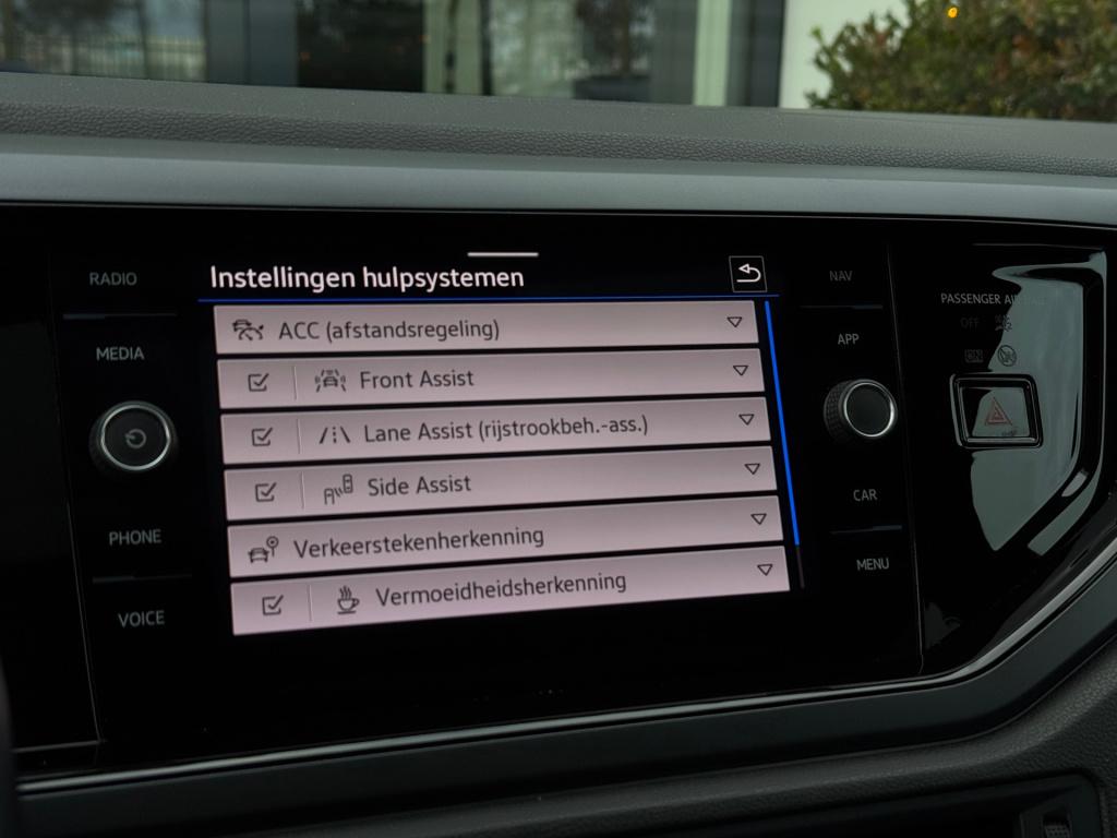 Volkswagen Taigo 1.0 tsi r-line * panoramadak * camera * led * clima