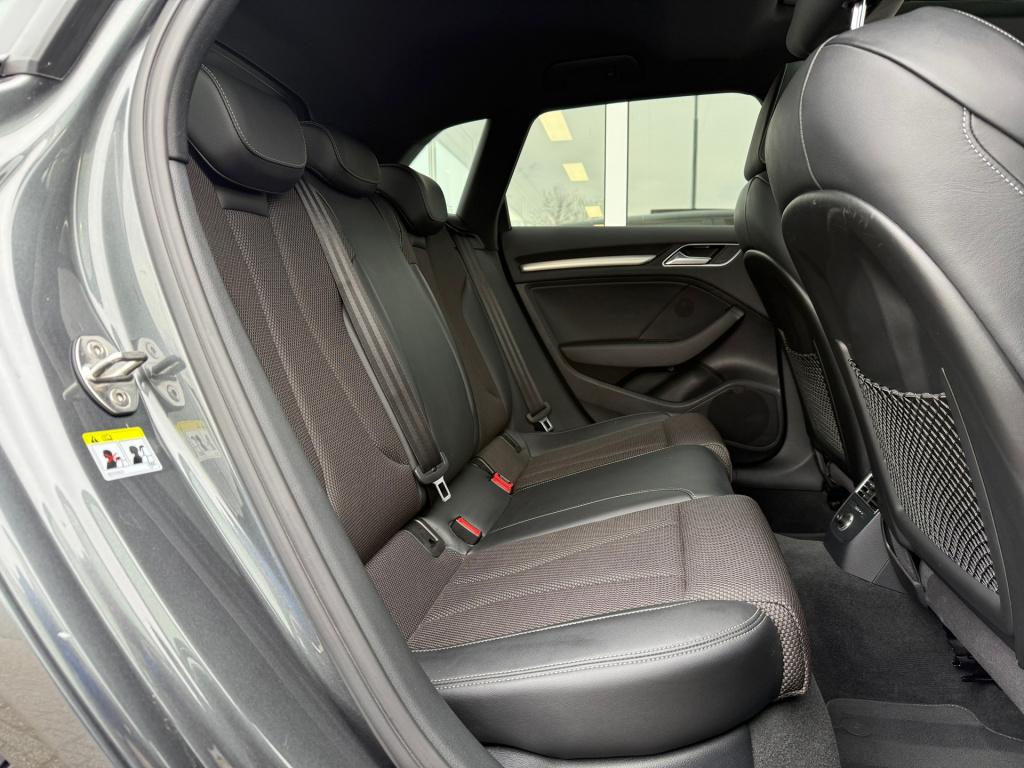 Audi A3 sportback 35 tfsi cod advance sport s line