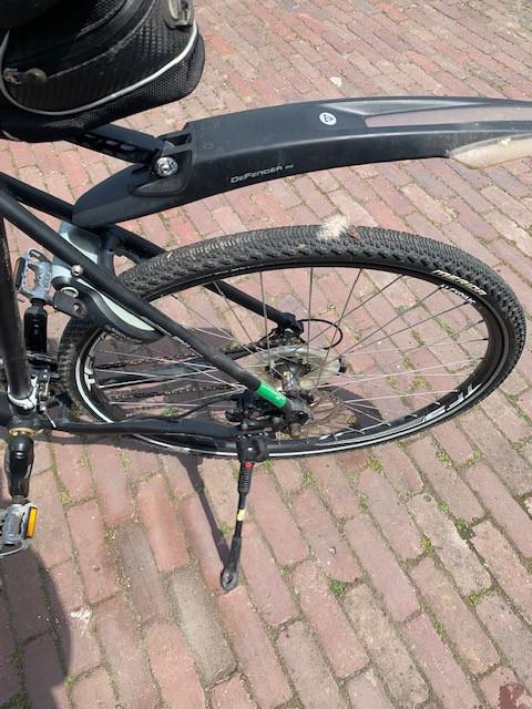 Merida crossway 400 herenfiets mat zwart ZGAN
