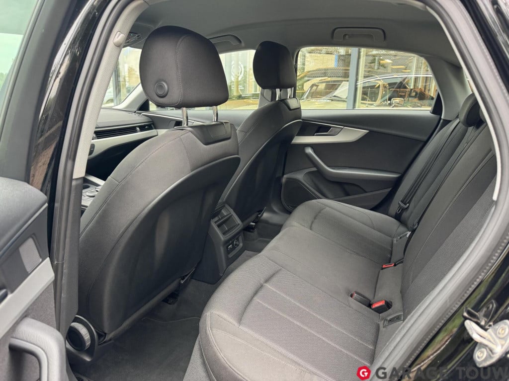 Audi A4 limousine 35 tfsi design pro line