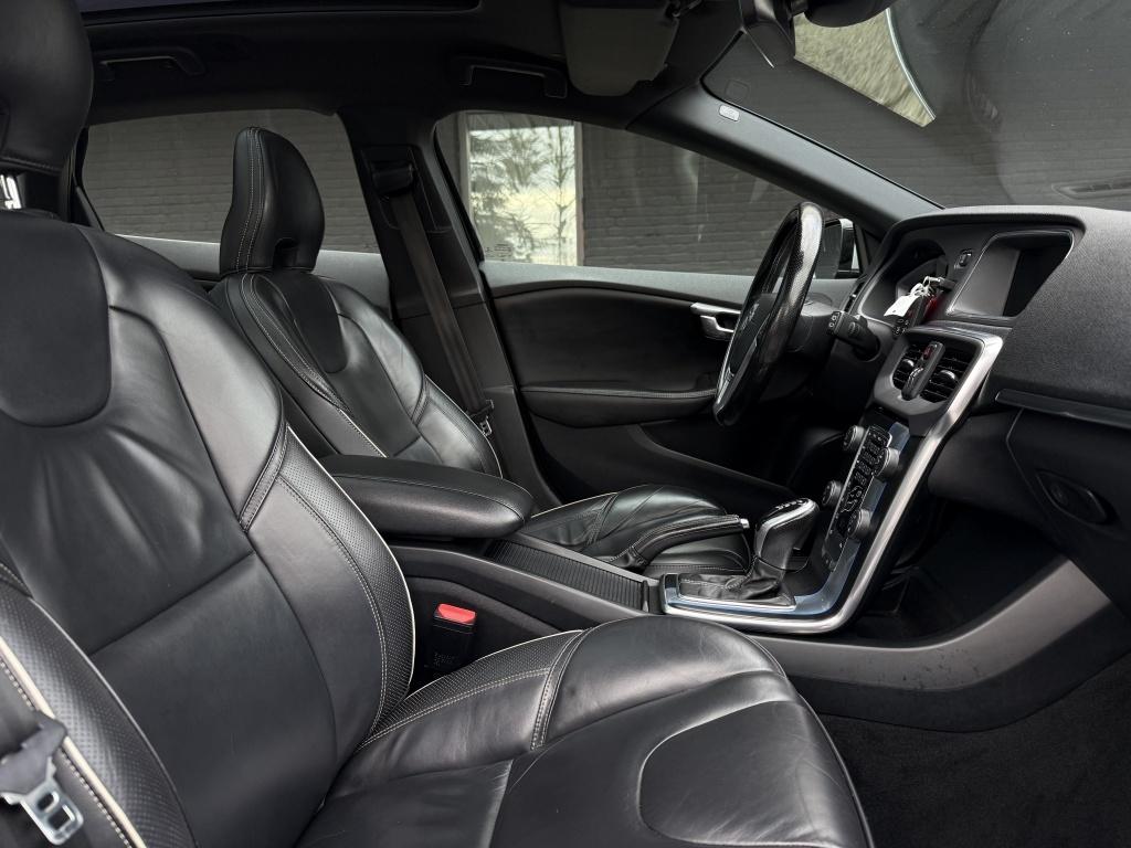 Volvo V40 2.0 t5 r-design