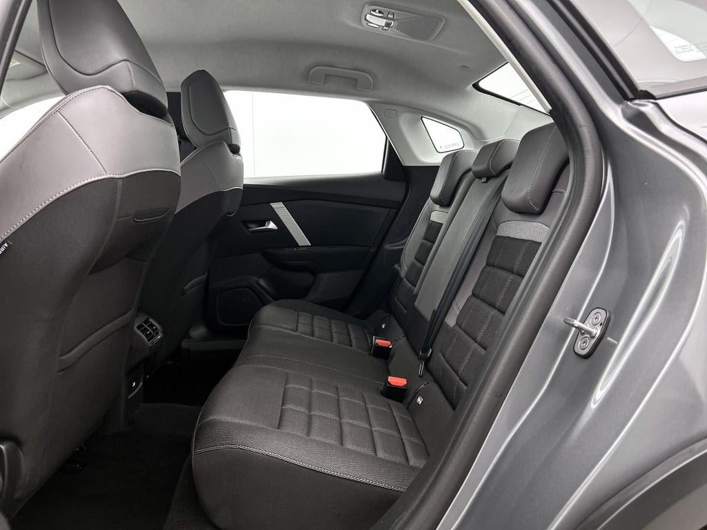 Citroen Ë-c4 X plus 156pk extended range 54 kwh | navigatie