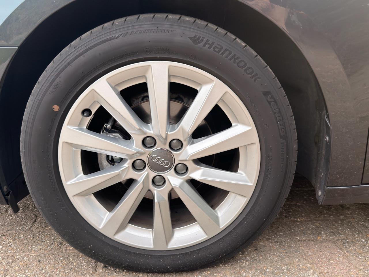 Originele Audi A1 16 inch velgen + goede banden | 205/55 R16