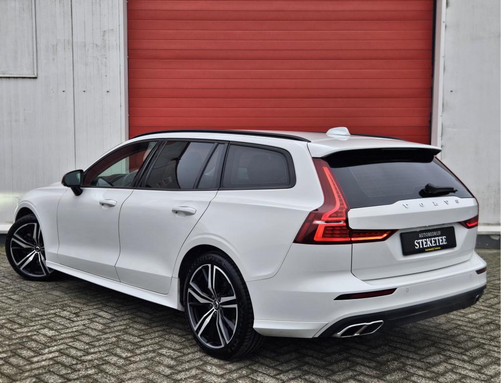 Volvo V60 2.0 b3 momentum advantage | r-design | acc | carplay