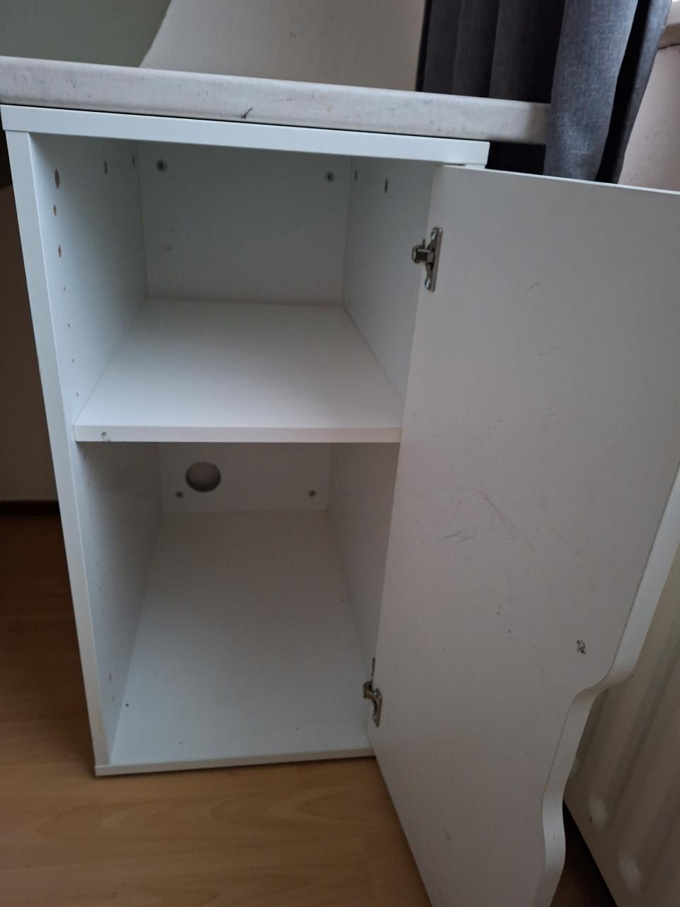 Bureau, kastje + stoel