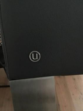 Te koop 2,5 zitsbank  donker grijs merk Natuzzi.