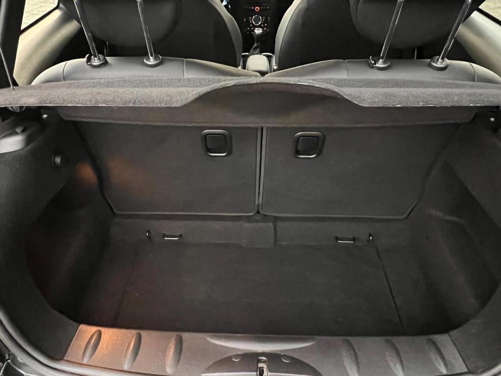 Mini Cooper mini 1.6 10 years ii, navigatie, leer, lm velgen enz...