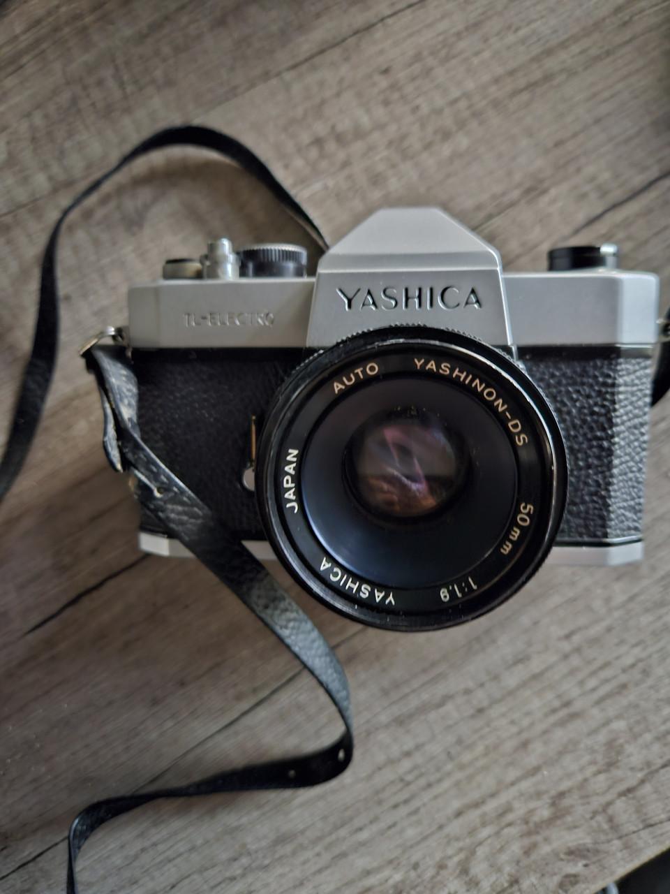 Vintage Yashica analoge spiegelreflex camera TL electro 35mm