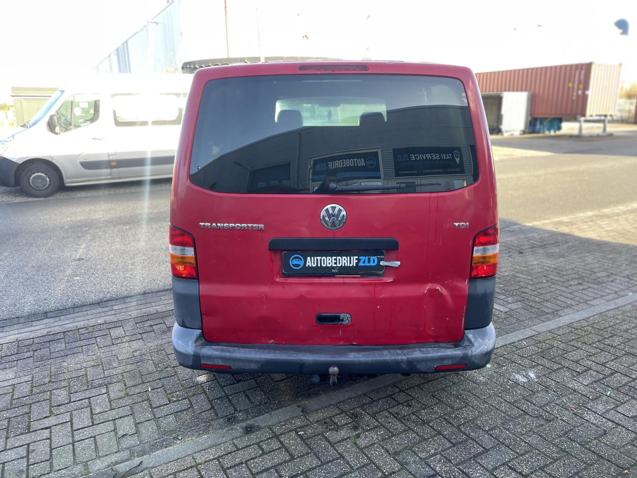 Volkswagen Transporter 2.5 TDI /CARPLAY/CRUISE CONTR/TREKH.