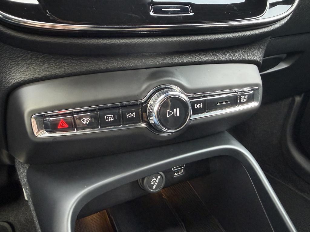 Volvo XC40 t5 262pk recharge r-design| adap.cruise| trekhaak| camera| elek.