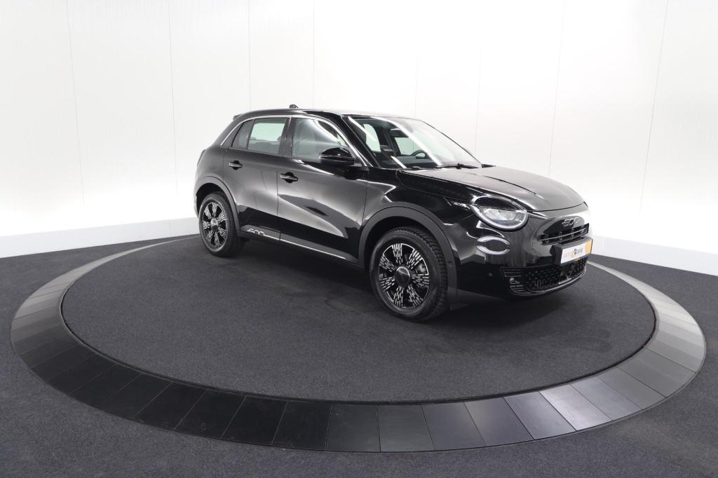 Fiat 600 1.2 hybrid 110 urban | camera | dodehoekdetectie | keyless | apple