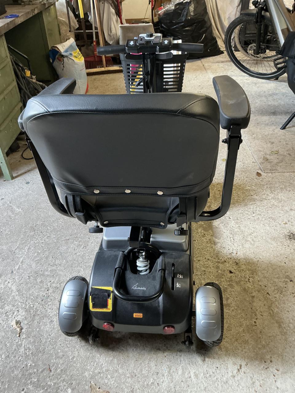 Te koop zeer nette scootmobiel 2022