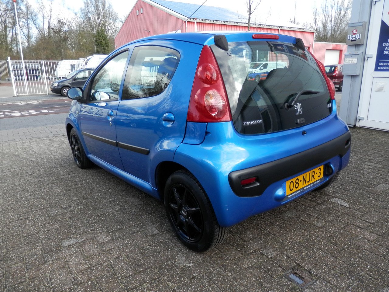 Auto Garant Biedt Aan: Peugeot 107 1.0 XS