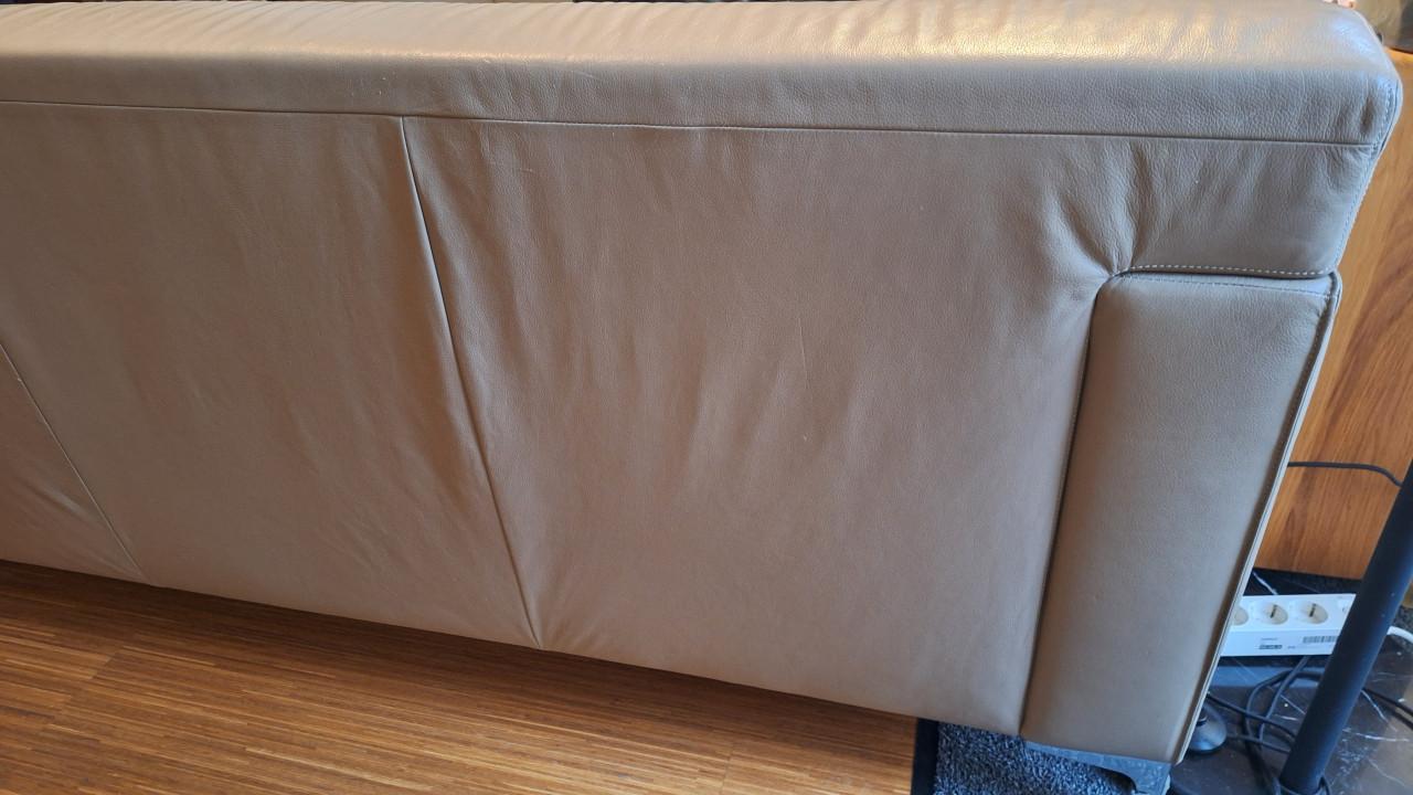 Montel 3-zits lederen bank met voetenbank