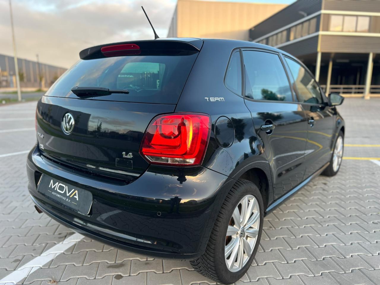 Volkswagen Polo 1.4-16V R-LINE|CRUISE CONTR|CARPLAY|AIRCO|
