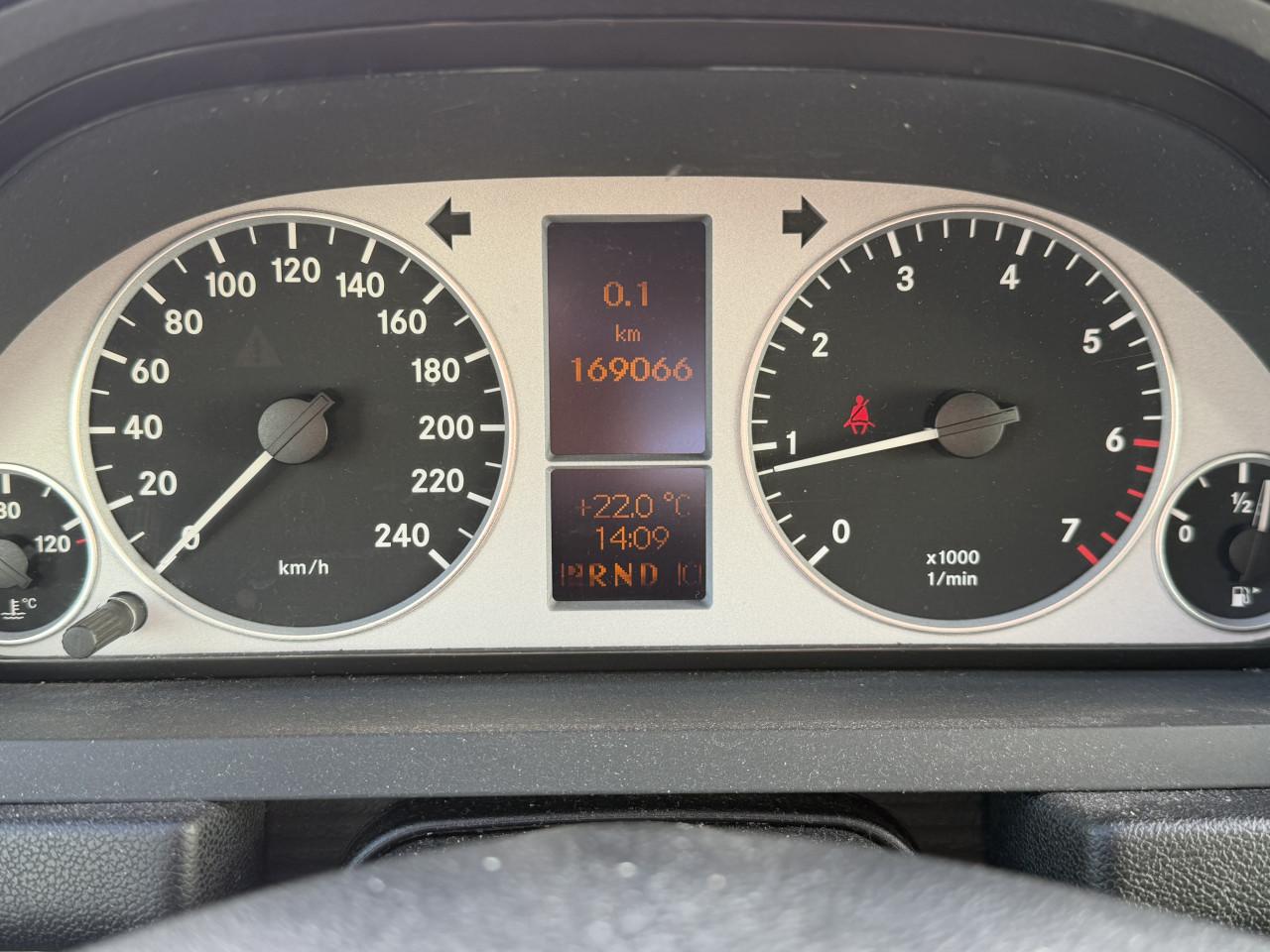 Mercedes B-Klasse 150 Bouwjaar 2006 AUTOMAAT ! ! !