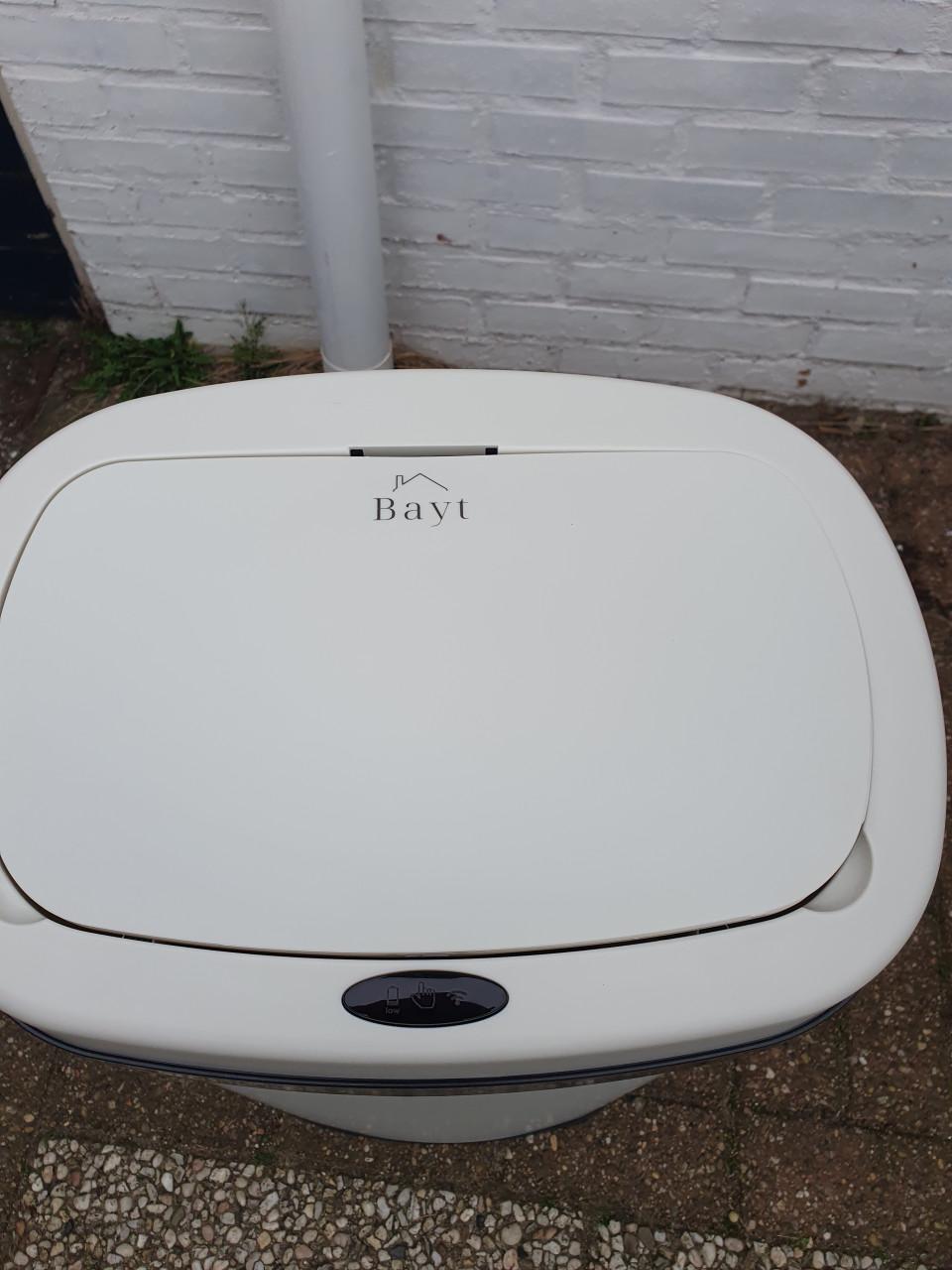 Bayt prullenbak met sensor – 60 L wit |