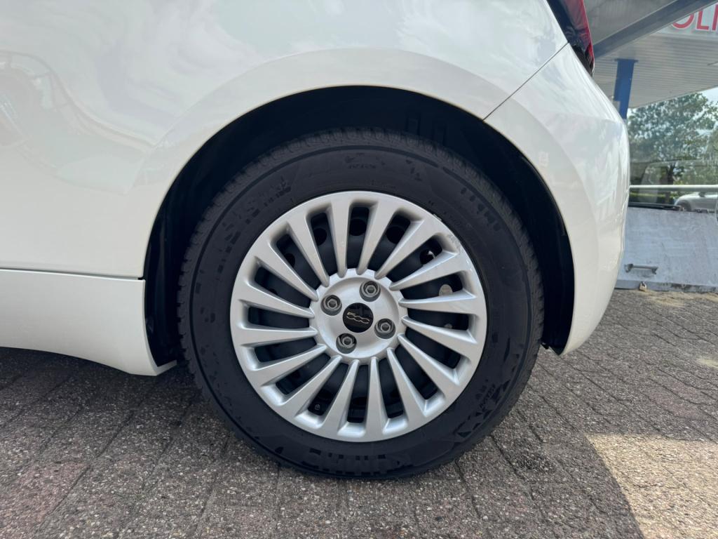 Fiat 500 42 kwh