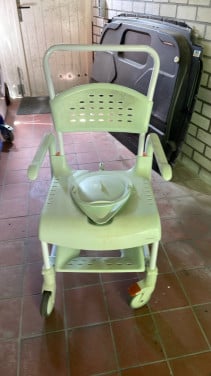Postoel merk Etac