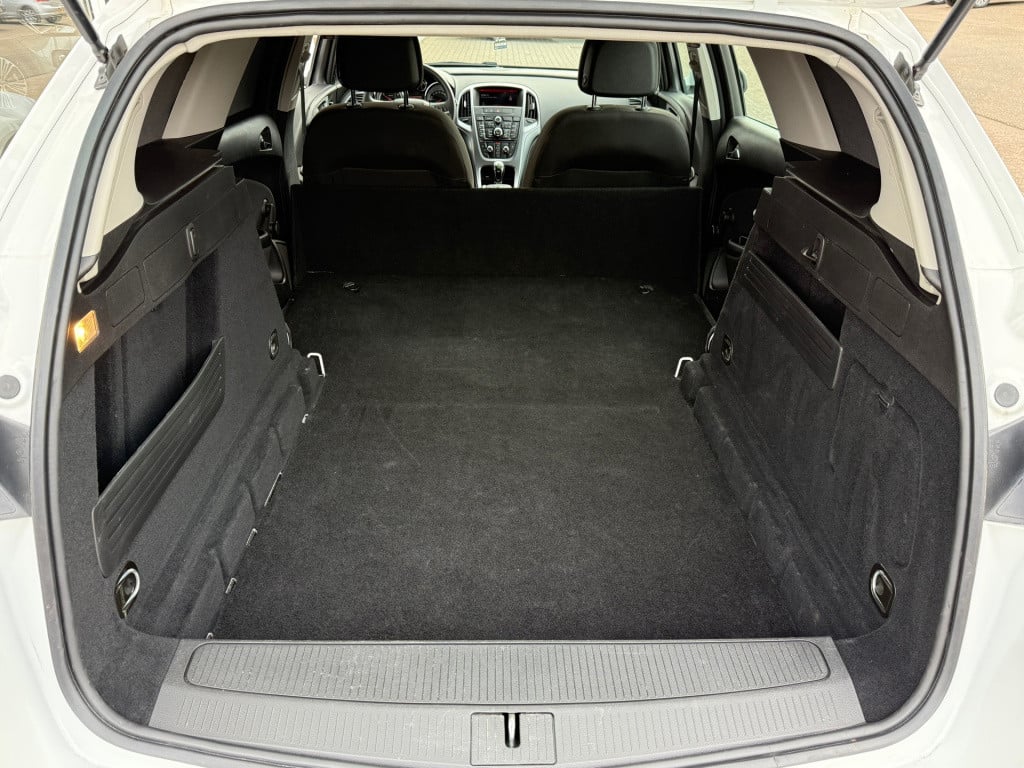 Opel Astra sports tourer 1.7 cdti ecoflex business+ grijs kenteken