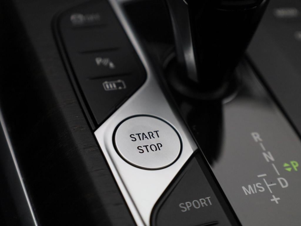 BMW 3-serie touring 320e business edition plus | automaat | lmv | navigatie