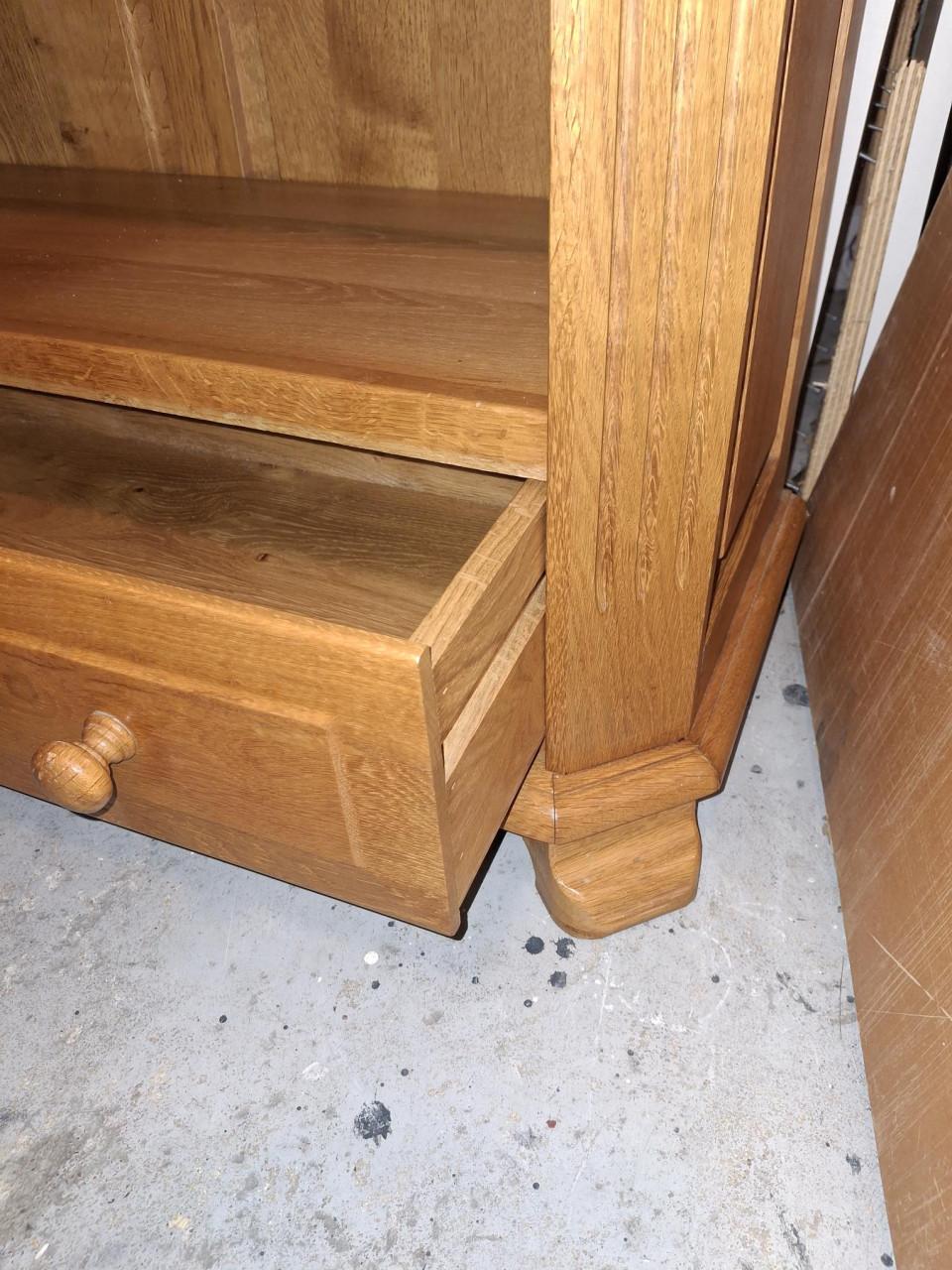 Massief eiken boekenkast