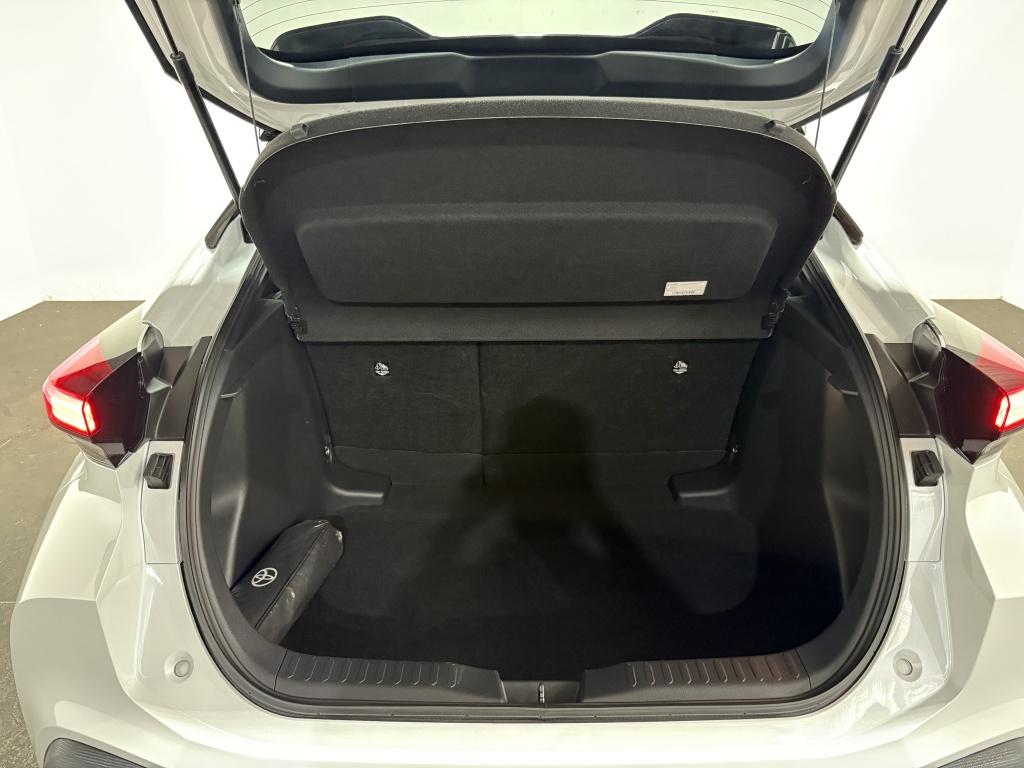 Toyota C-hr 1.8 hybrid 140 dynamic