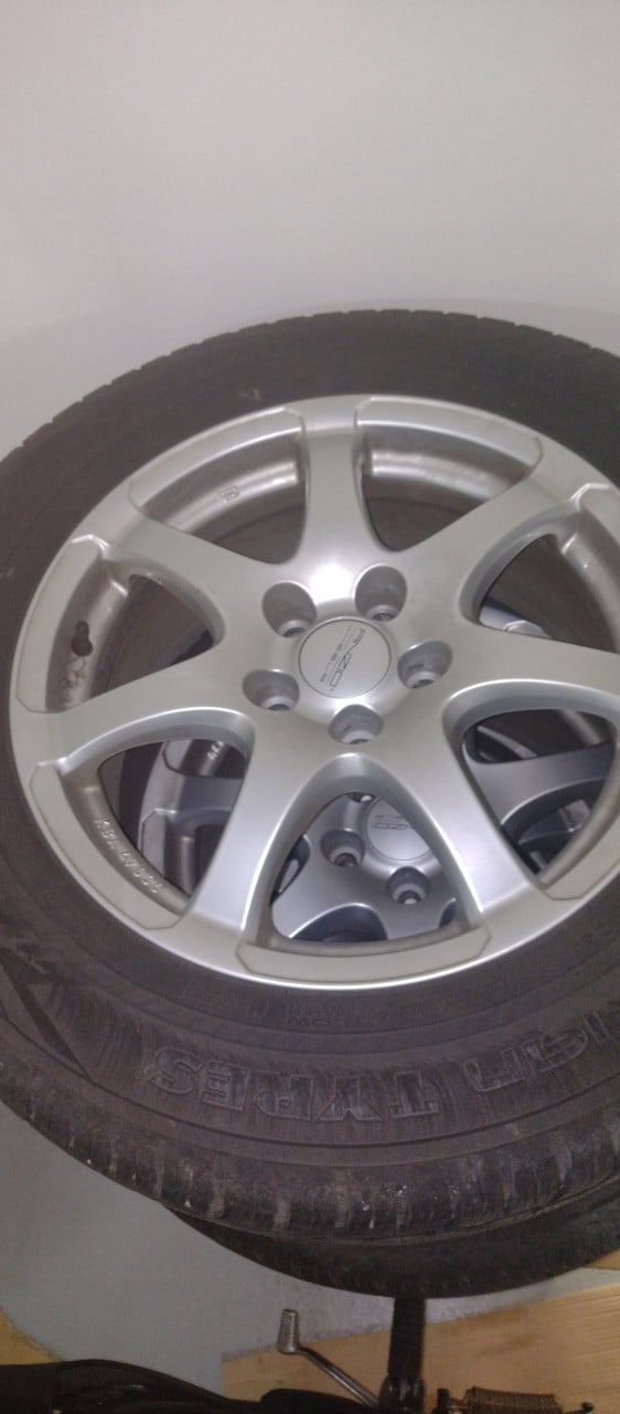 Winterbanden met lm velgen 225/65r/17/106h
