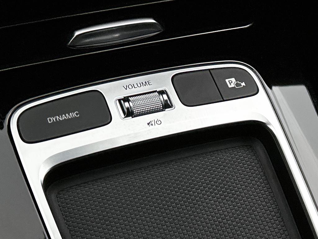 Mercedes-Benz Cla shooting brake 250 e amg plug-in hybride amg line | night