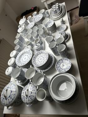 Blau-Saks Jäger servies. Porselein