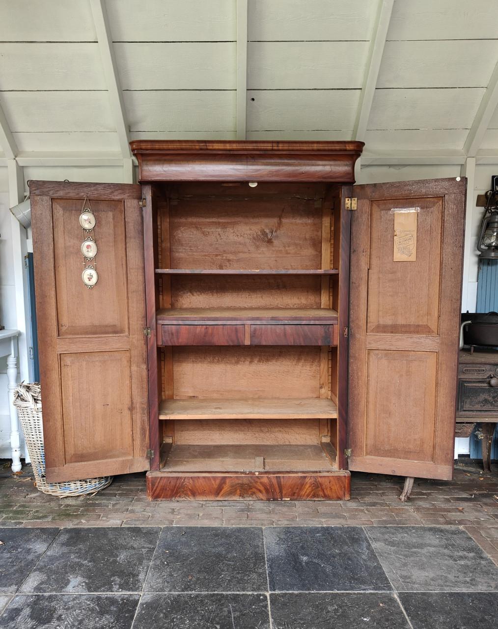Antieke biedermeier kast
