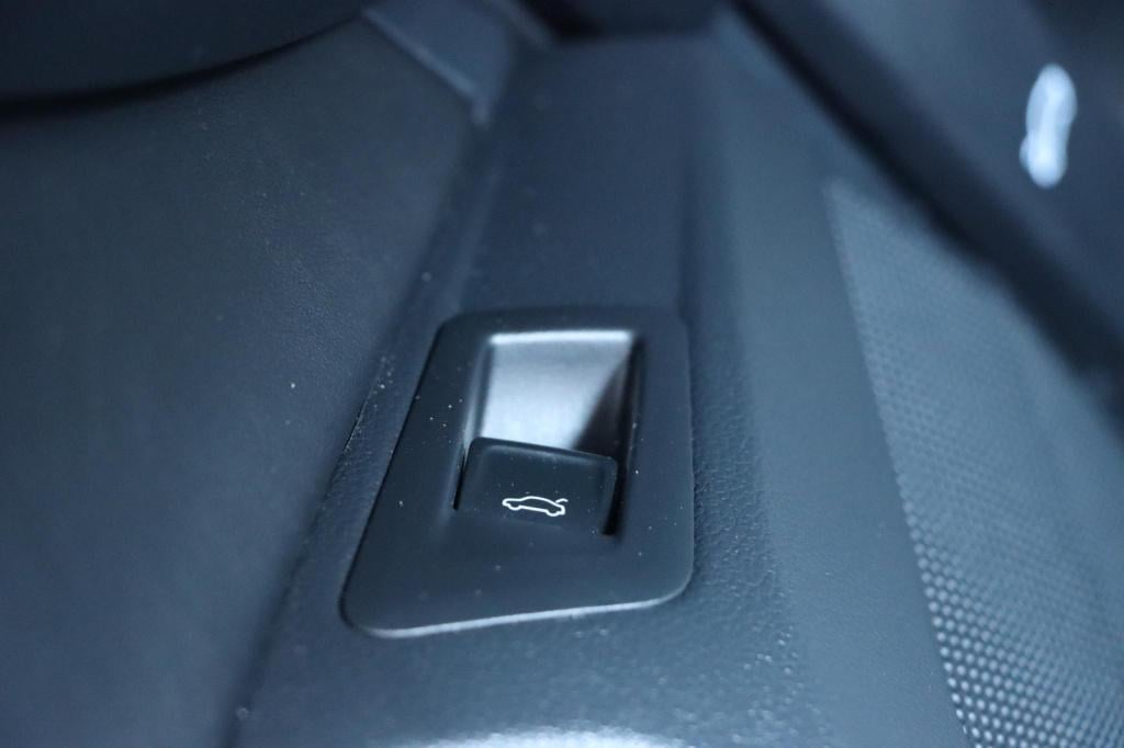 Volkswagen T-roc 1.5 tsi r-line edition 150pk dsg7