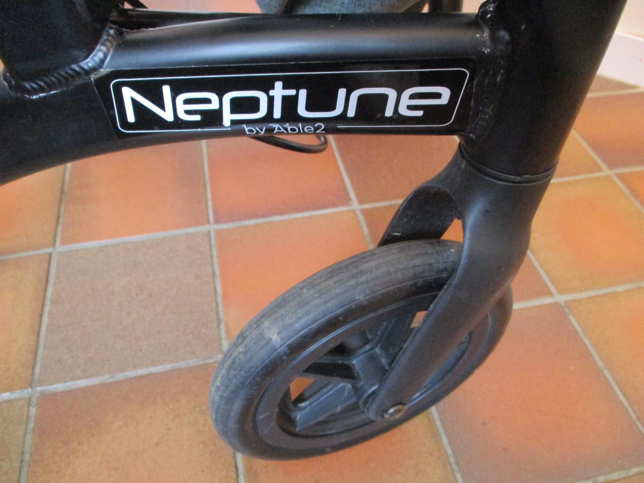 Prachtige Neptune rollator met rugband tas (hand / schoudertas)