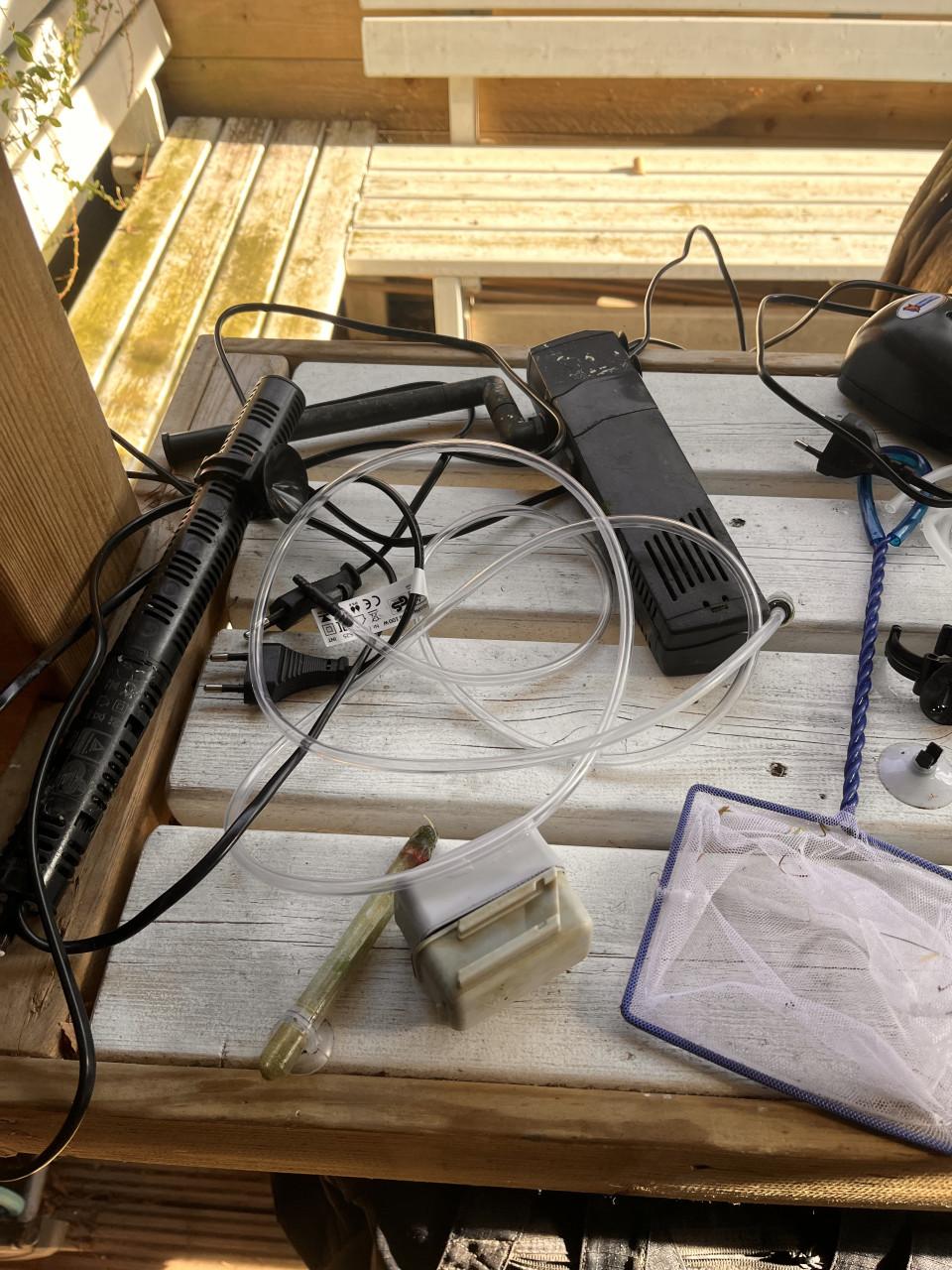 Superfish aquarium inclusief toebehoren