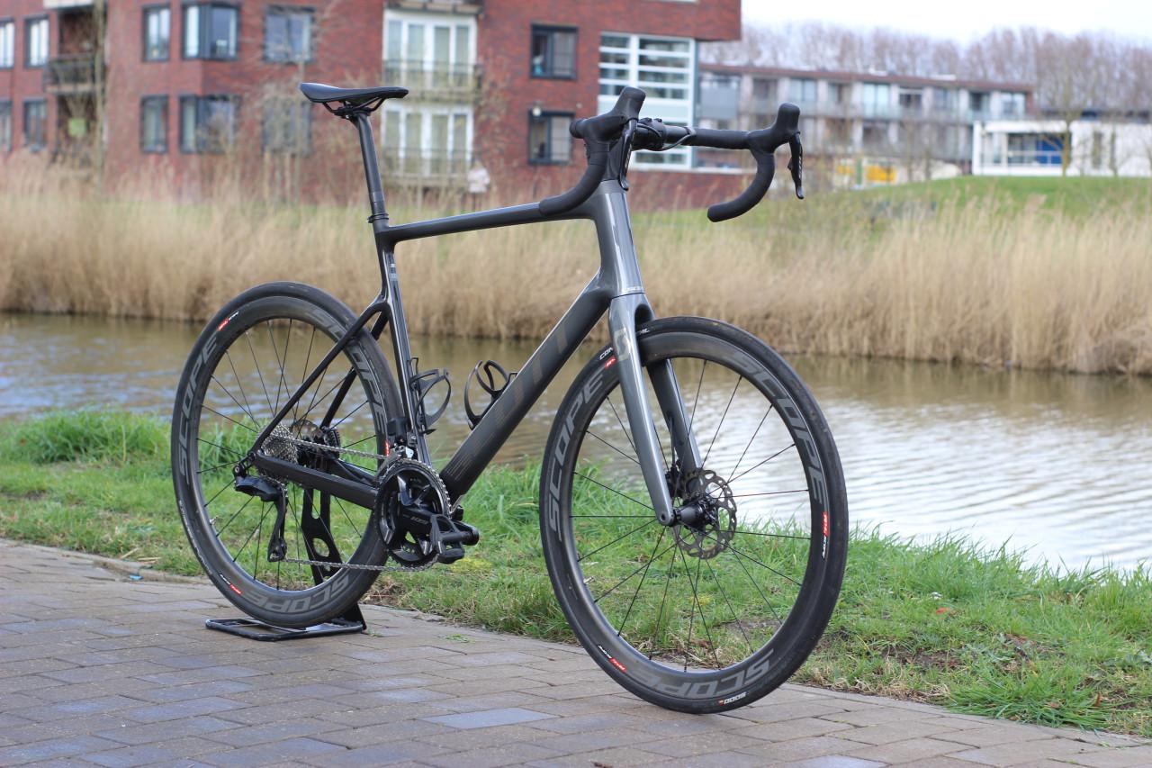 Scott Addict 20 grey XXL 61cm 105 Di2 12 speed