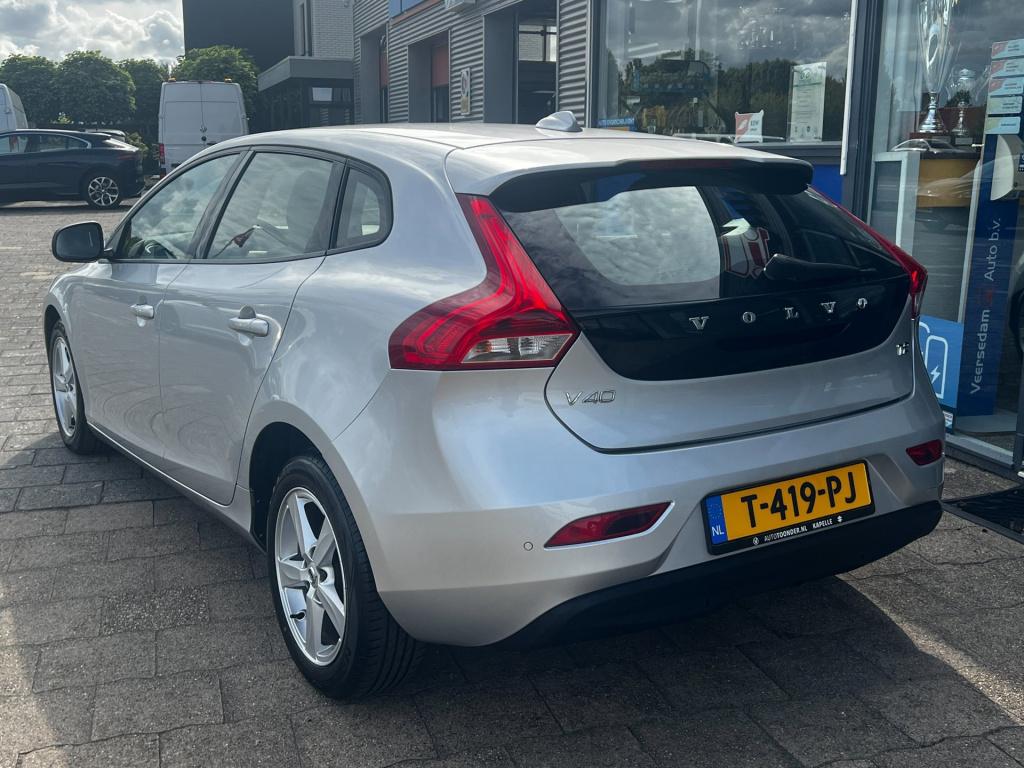 Volvo V40 2.0 t2 momentum, navi, afn. trekhaak enz...