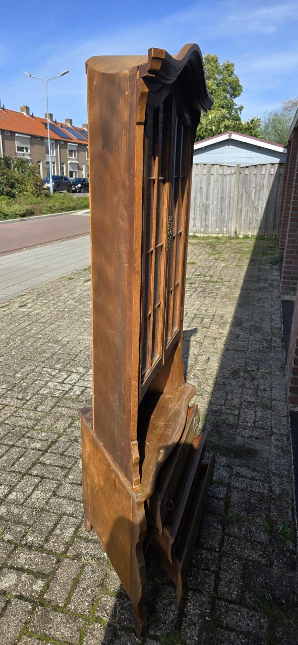 Vitrinekast met 3 lades zie foto's