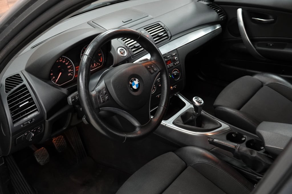 BMW 1 Serie 116i effdyn.edition | cruise | pdc | airco |