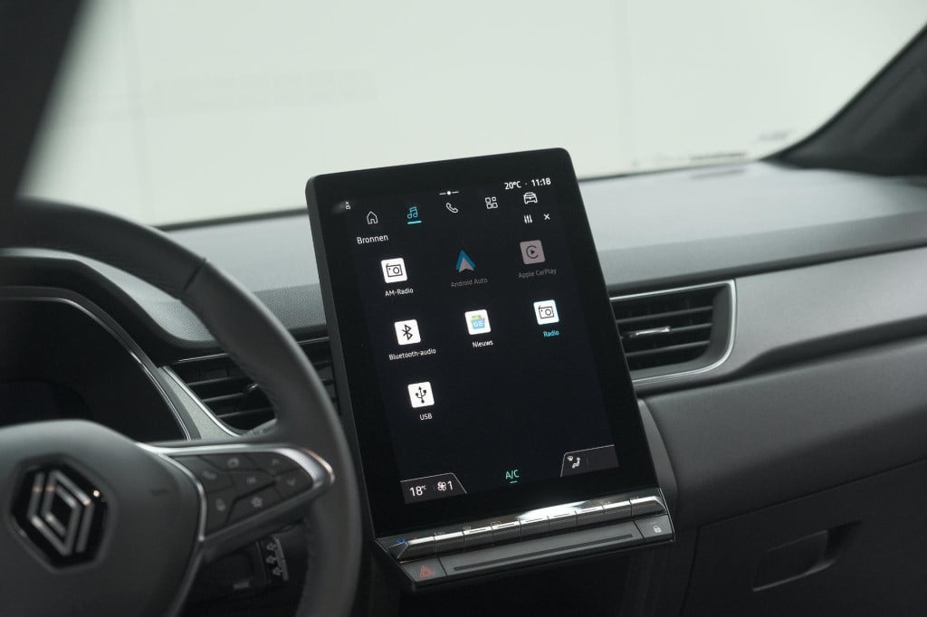 Renault Captur mild hybrid 160 edc techno | camera | navigatie | apple carp