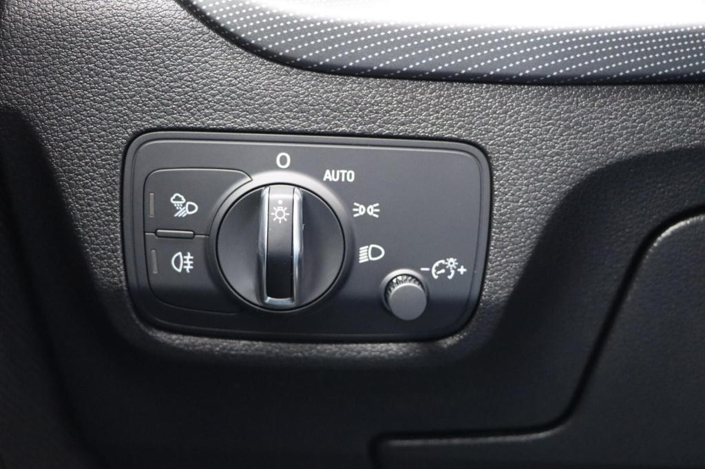 Audi Q2 35 tfsi s edition 150pk s tronic s-line | stoelverwarming | camera 