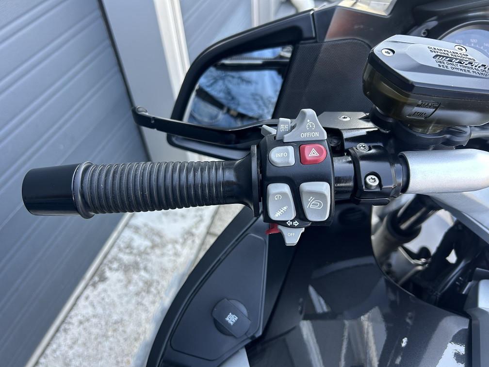 BMW R1200RT, 2010 met 88 dkm, topkoffer, cruisecontrol, zadelverw etc €5750