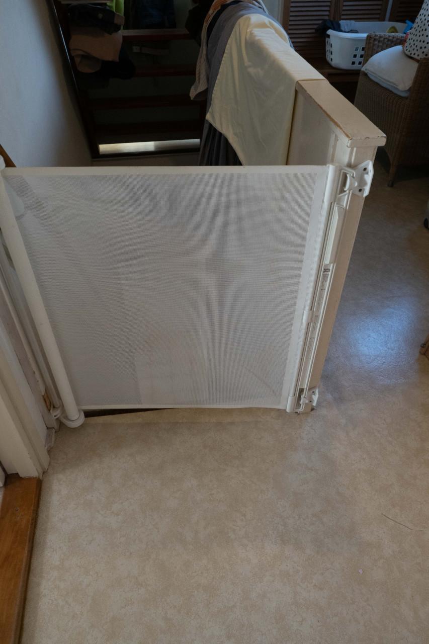 Traphekje, oprolbaar, Kiddy Guard, wit.