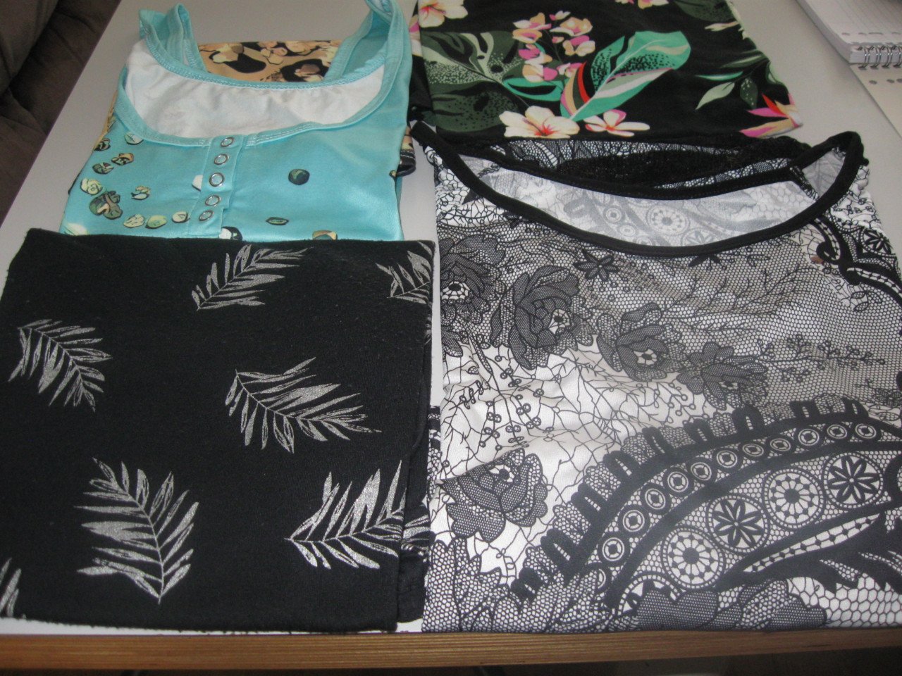 8 Verschillende dames kleding