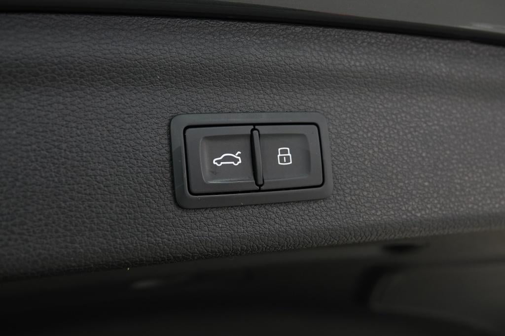 Audi Q3 35 tfsi pro line | keyless | led | camera |